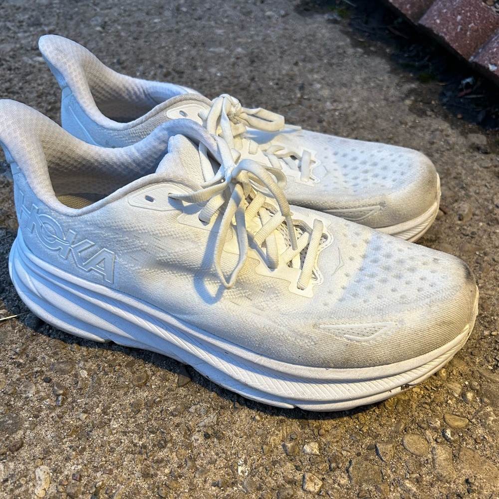 HOKA White Running Shoes Clifton 9